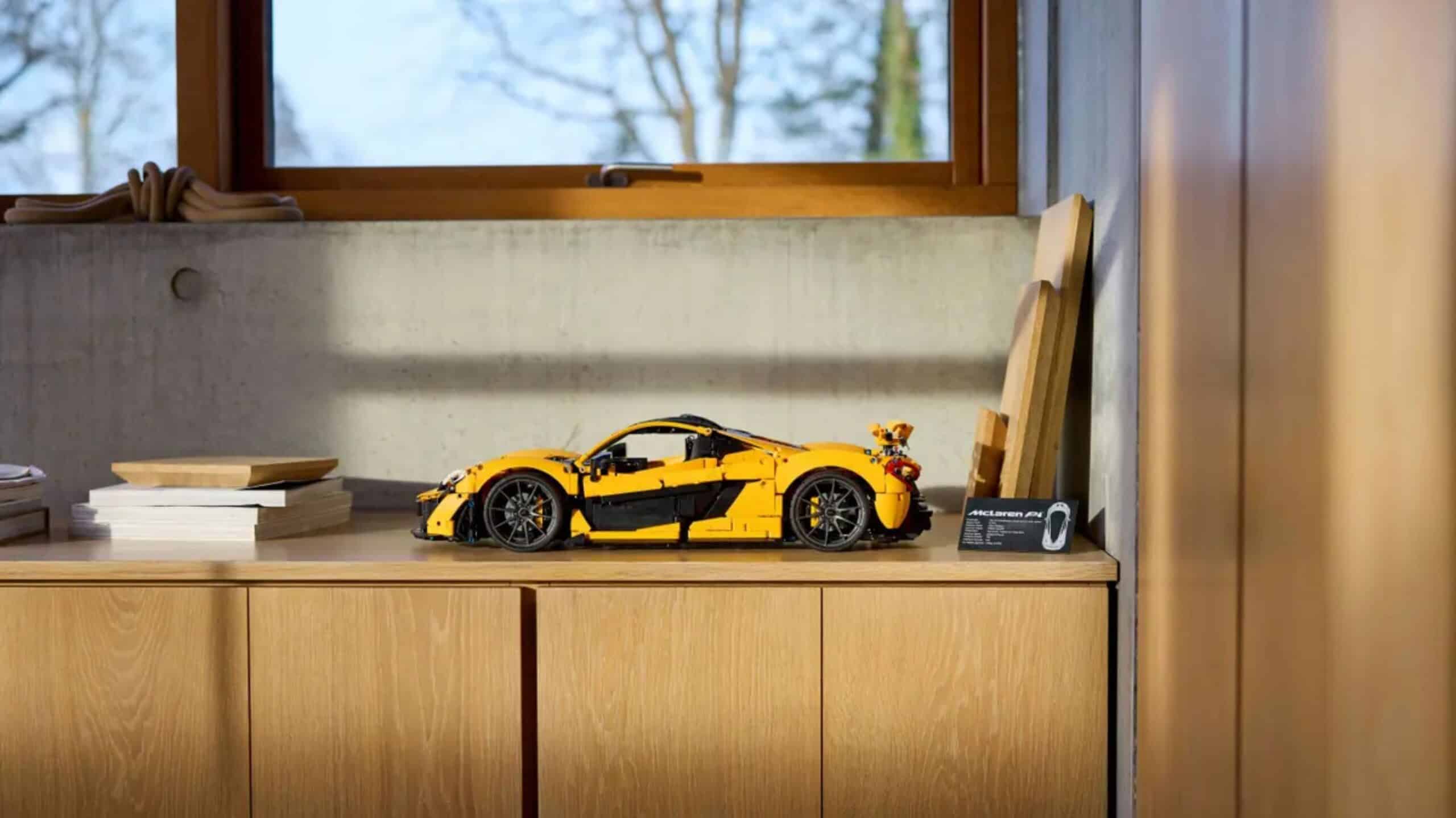 LEGO Technic McLaren P1