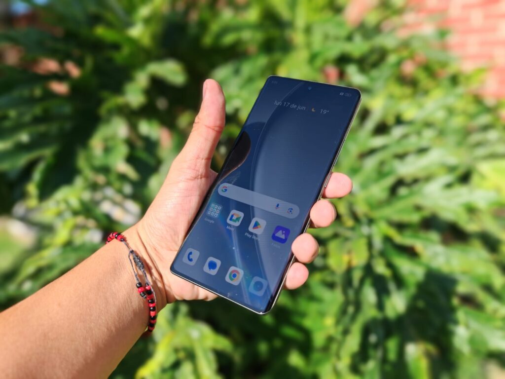 realme GT 6