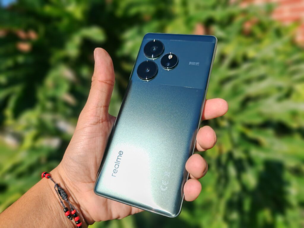 realme GT 6