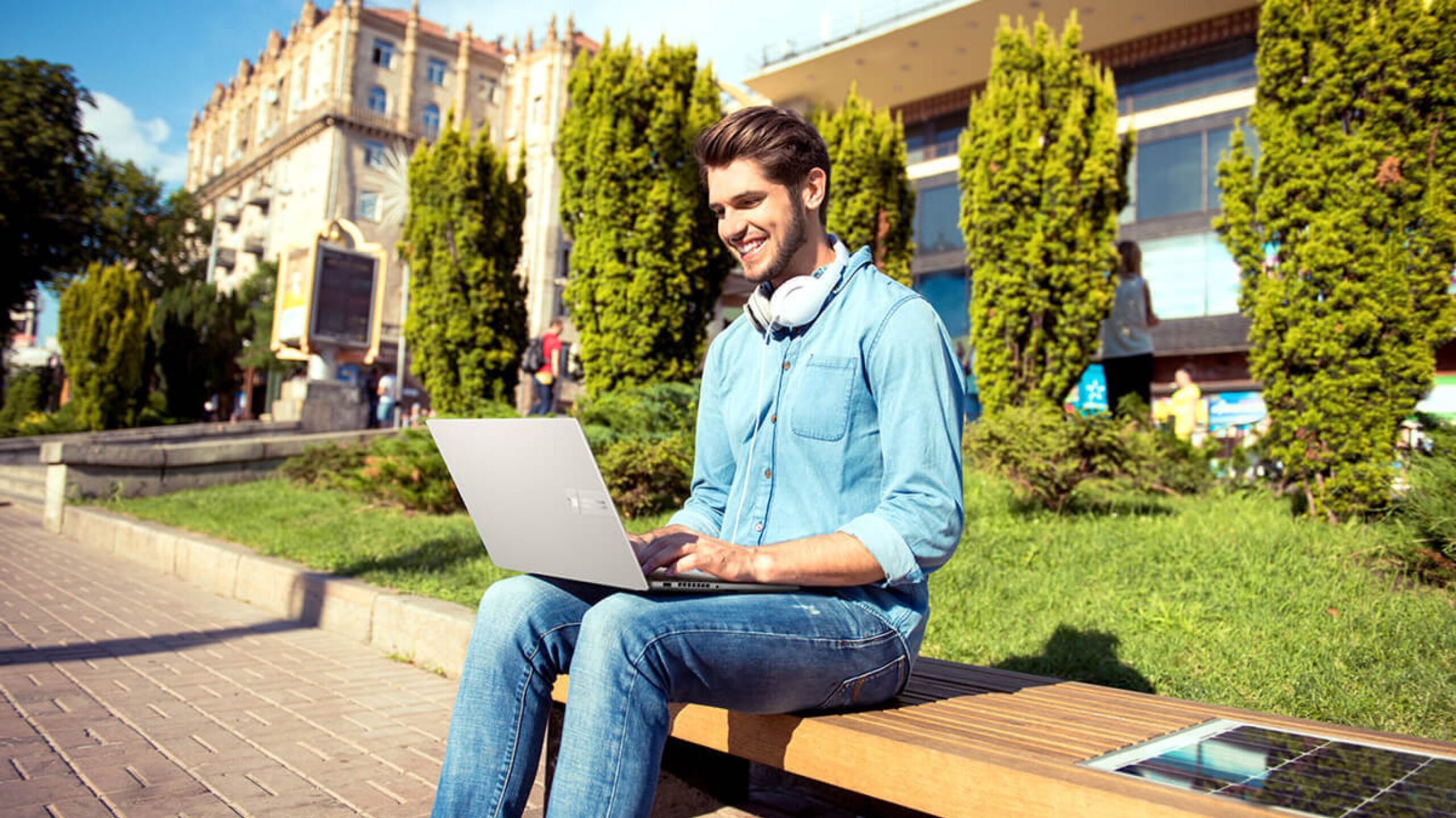 laptop para estudiantes universitarios