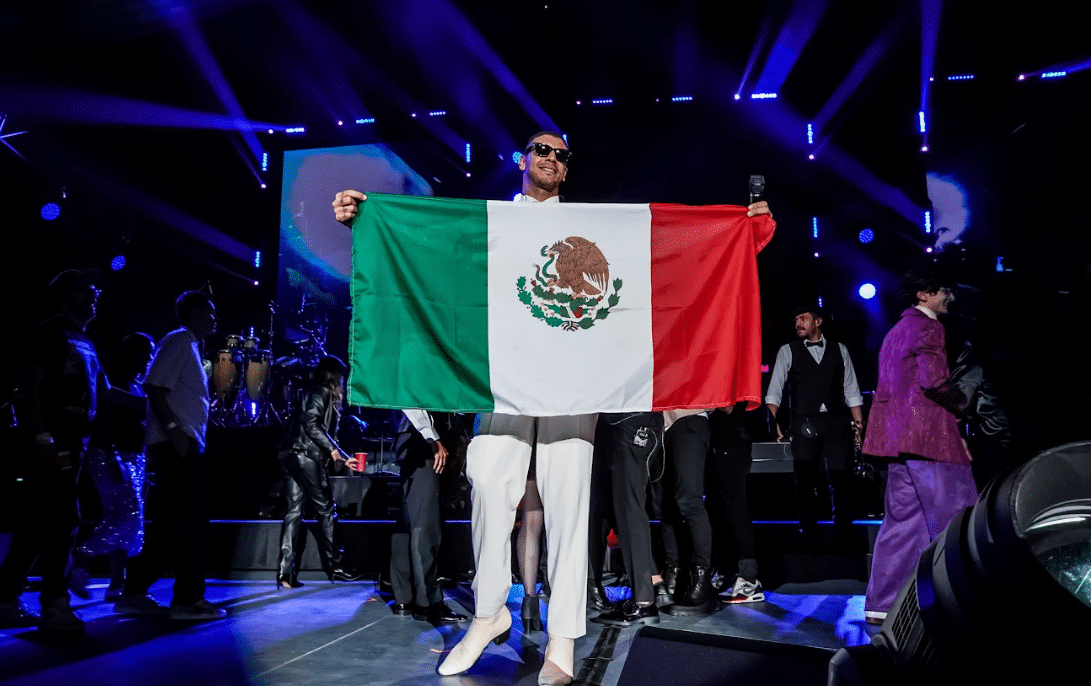 Manuel Medrano conquista el Auditorio Nacional