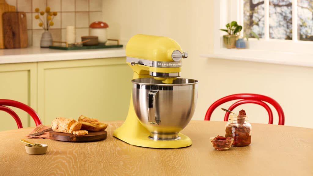 KitchenAid color del año 2025