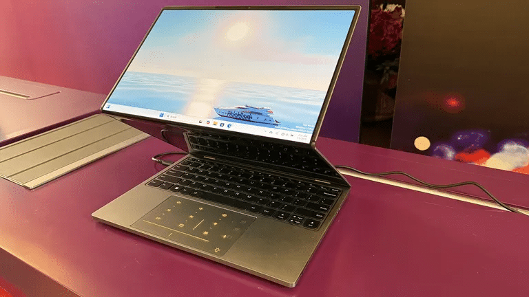 MWC 2025 Lenovo