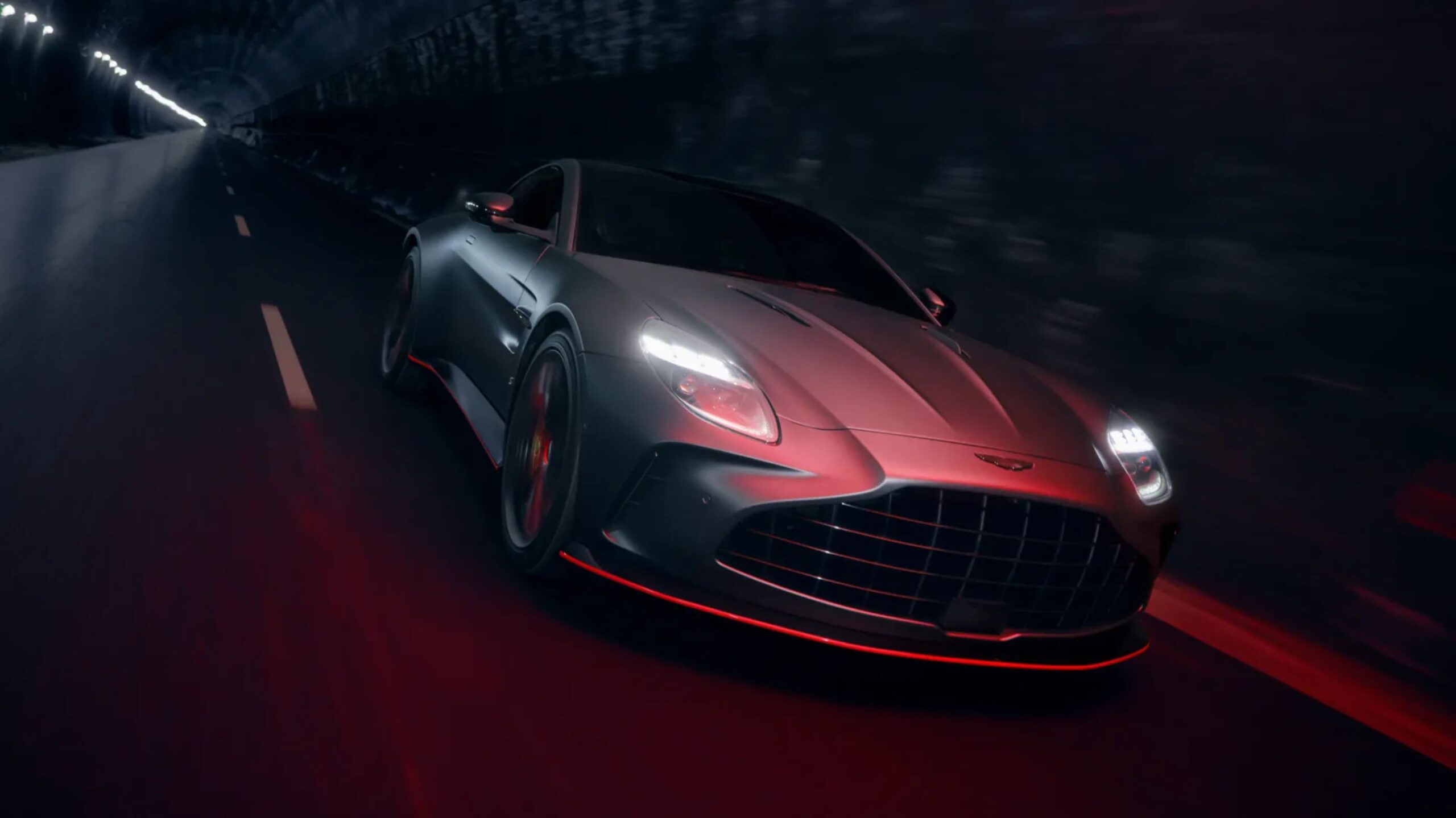 Aston Martin Vantage S