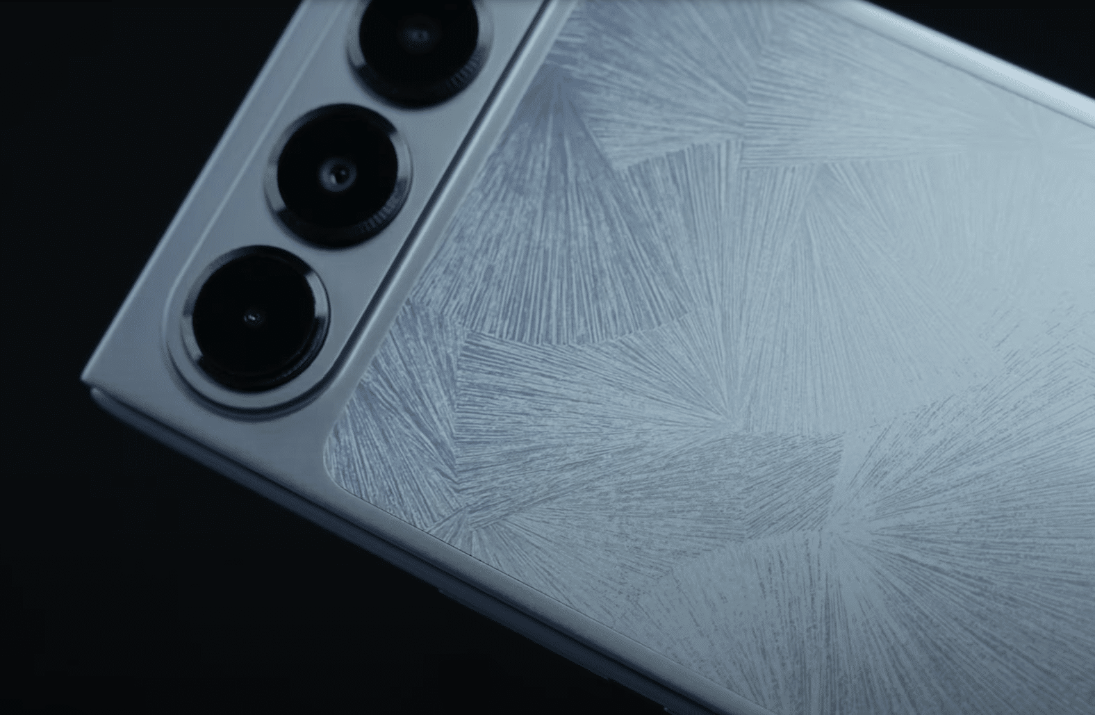 smartphone plegable | Tecno Phantom Ultimate G Fold