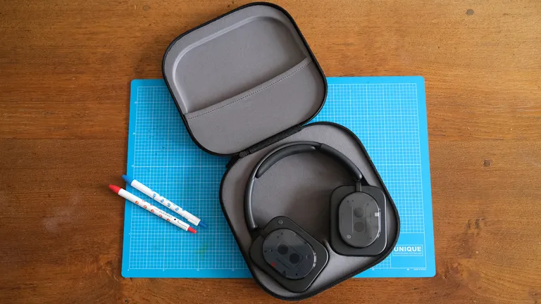 Nothing Headphone (1)