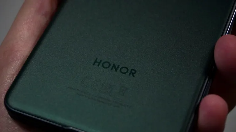 Honor Magic V5