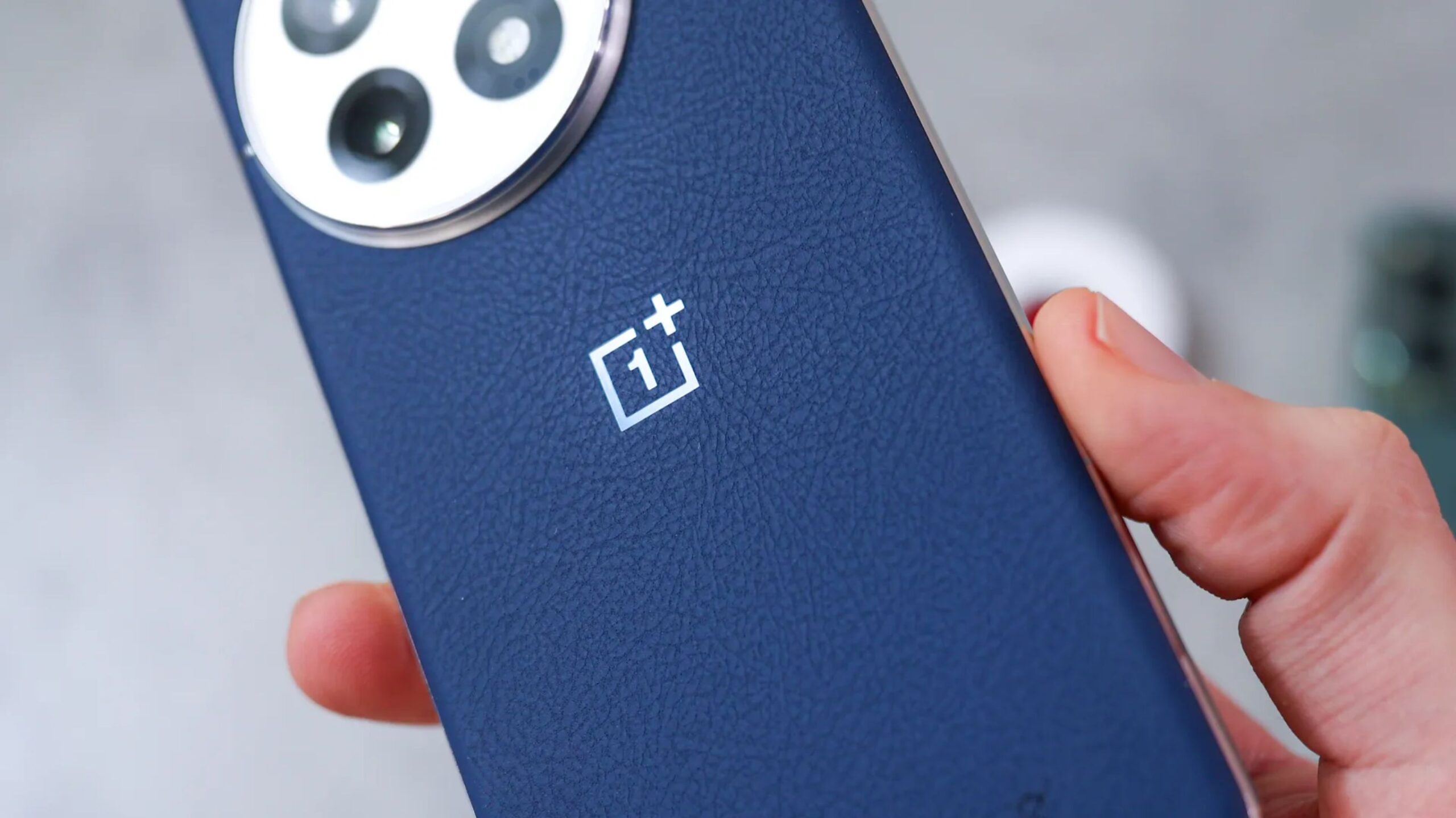 OnePlus 15