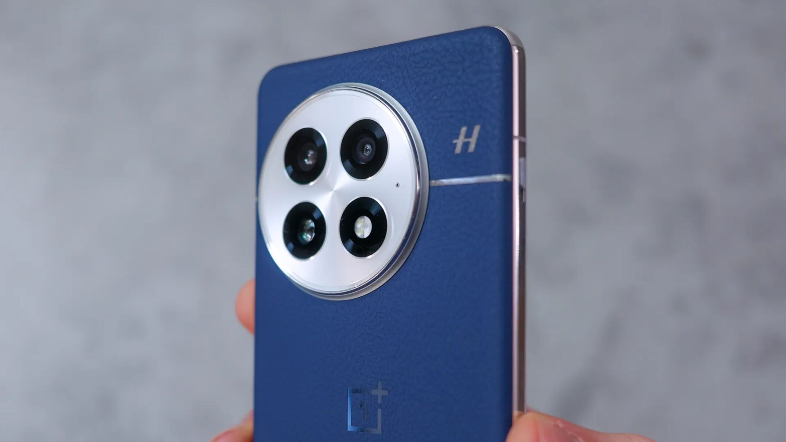 OnePlus 15