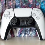 PS5 control DualSense