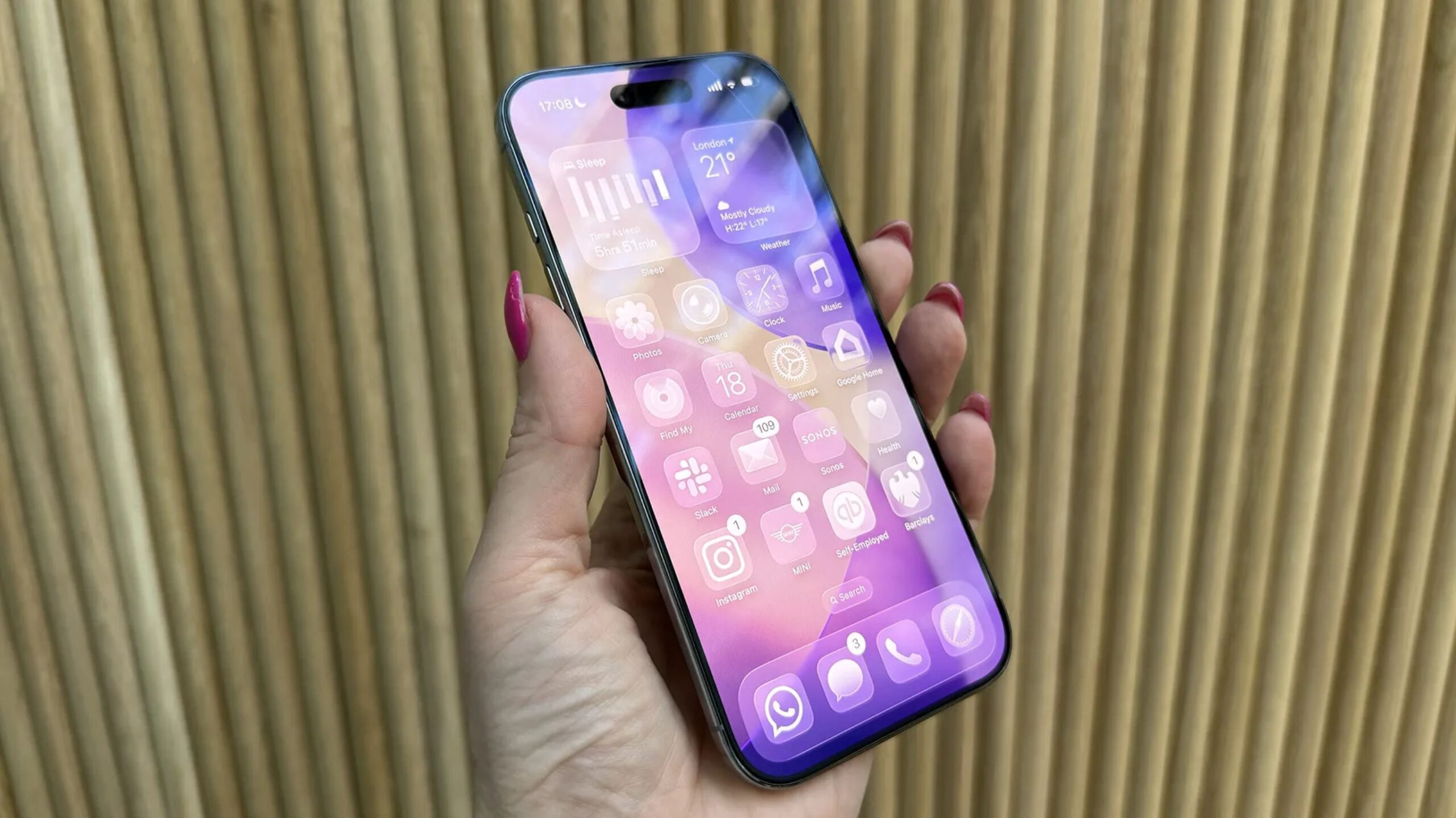 iPhone iOS 26.0.1
