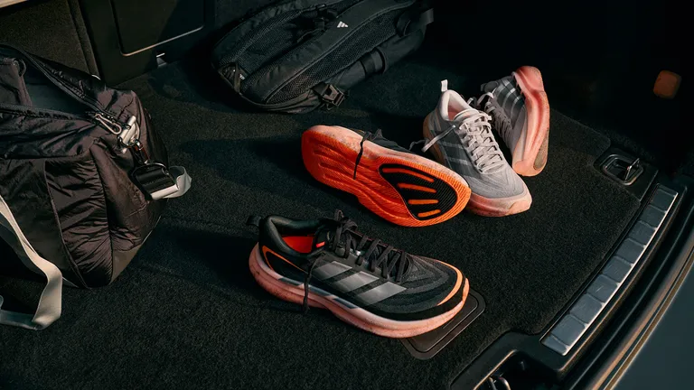 tenis para correr de Adidas