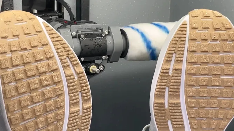 robot limpiador de tenis Brolan ClearX