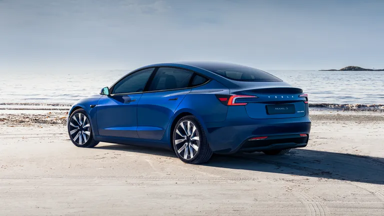 Tesla desbloquear un cable de carga atascado