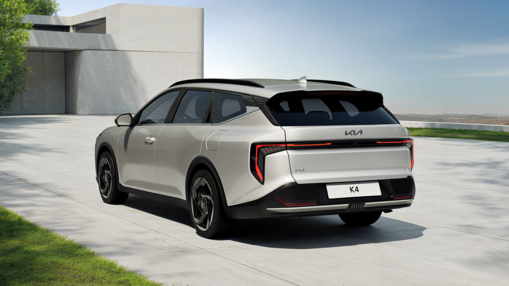 Kia K4 Sportswagon
