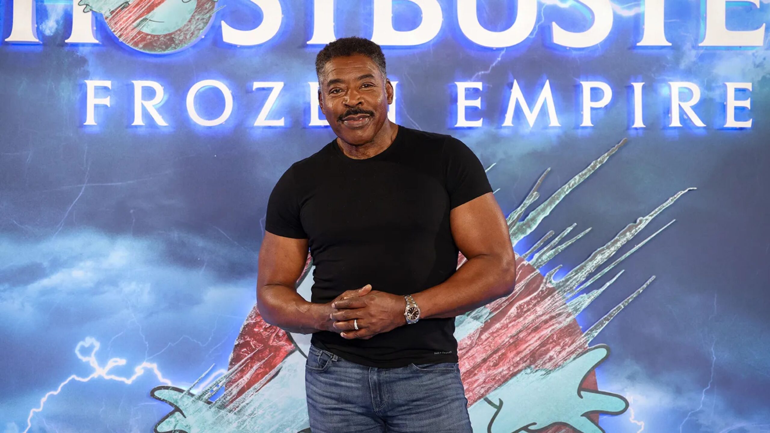 Ernie Hudson 100 flexiones al día