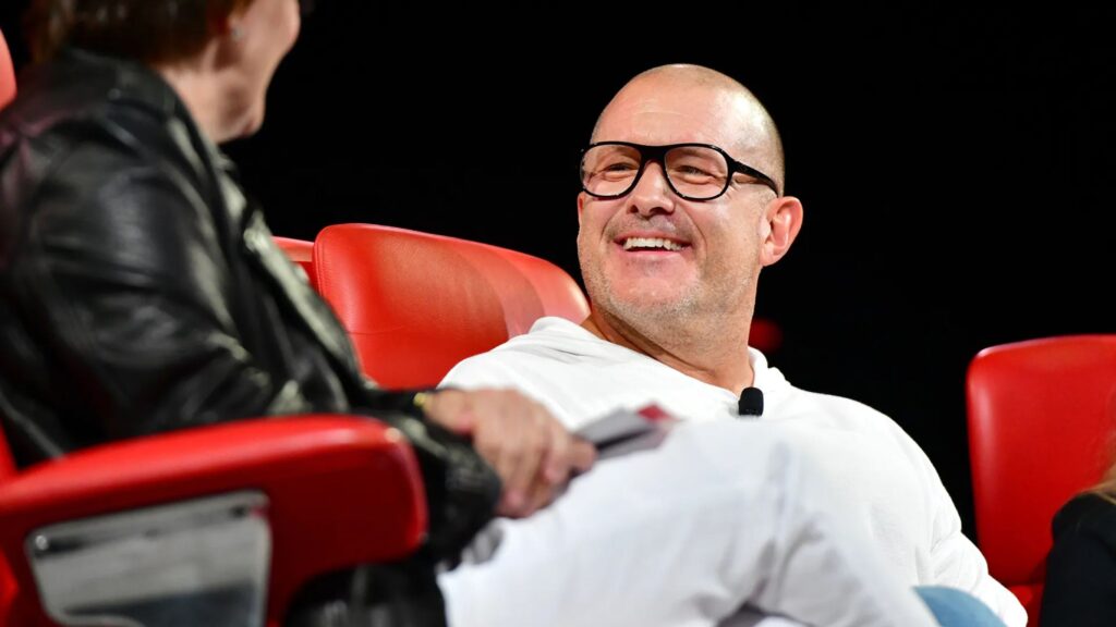 dispositivo de OpenAI y Sir Jony Ive