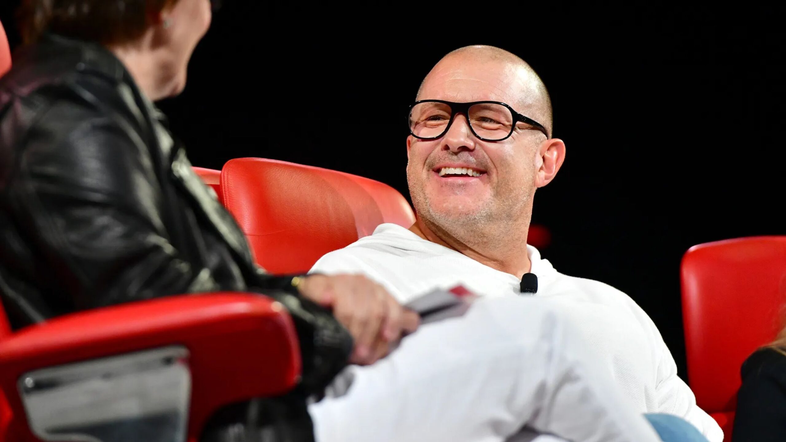 dispositivo de OpenAI y Sir Jony Ive