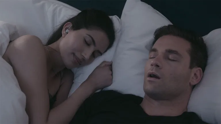 dormir con audífonos