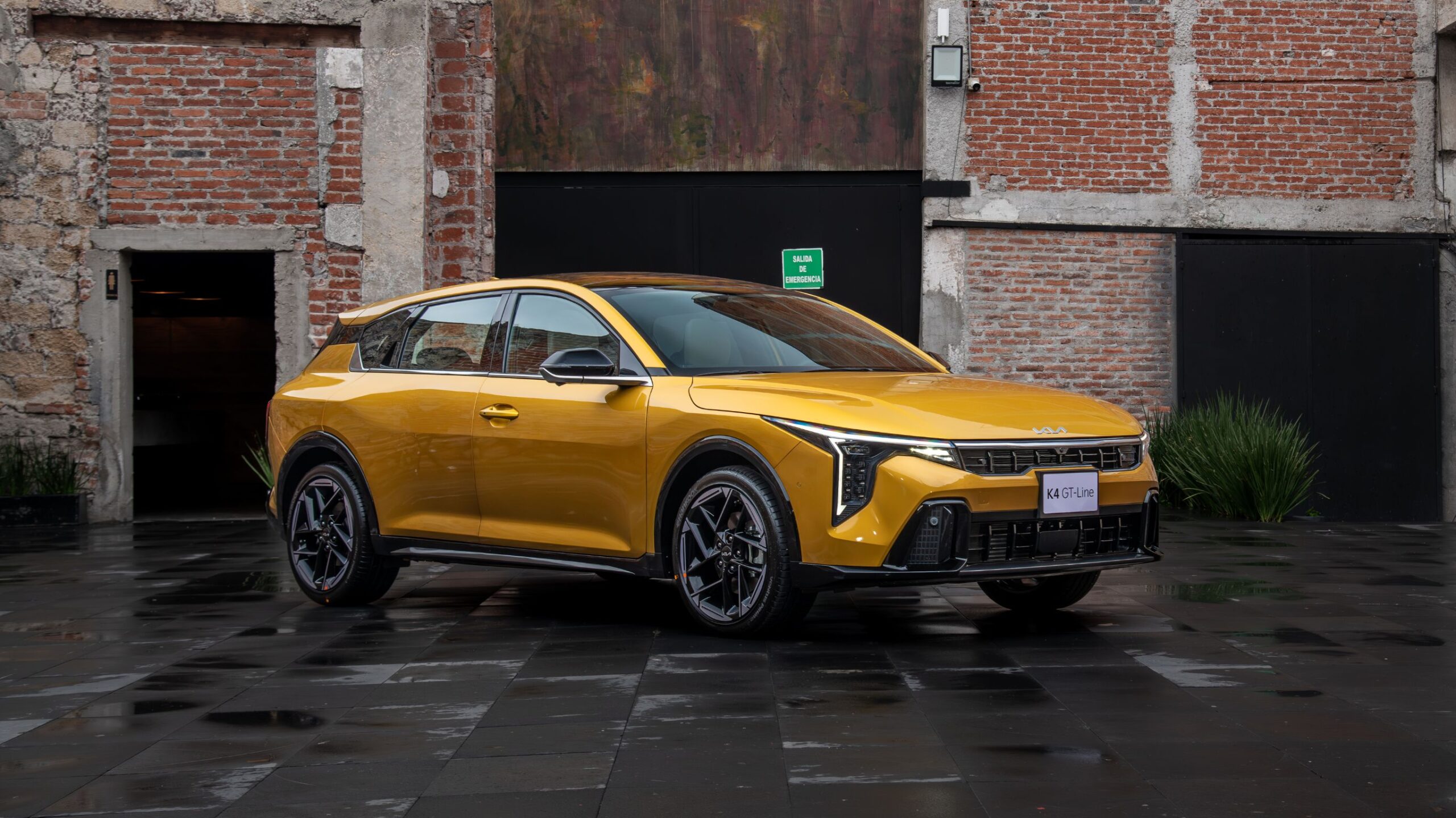 Kia K4 Hatchback 2027 EX