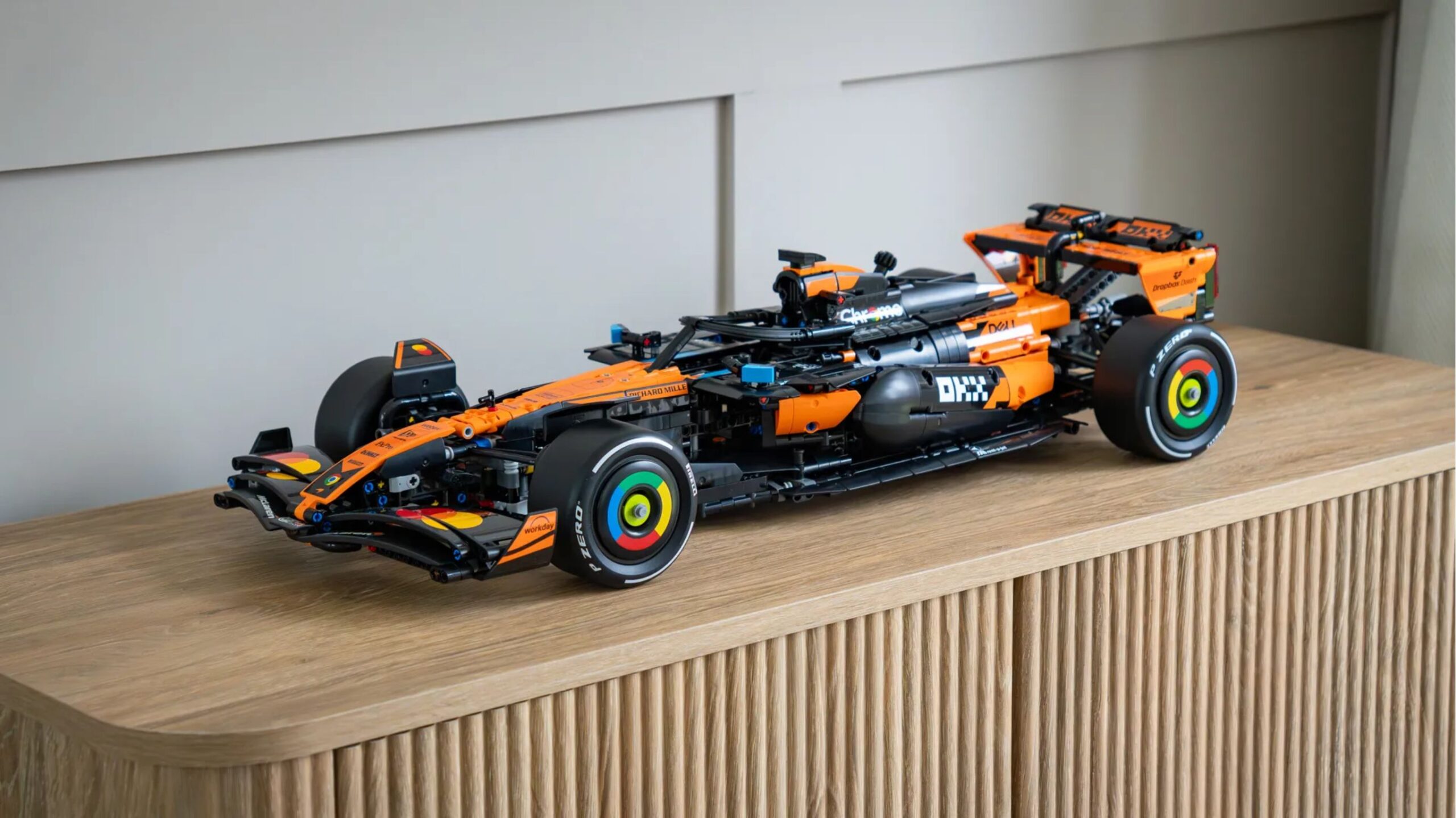 LEGO McLaren MCL39 F1