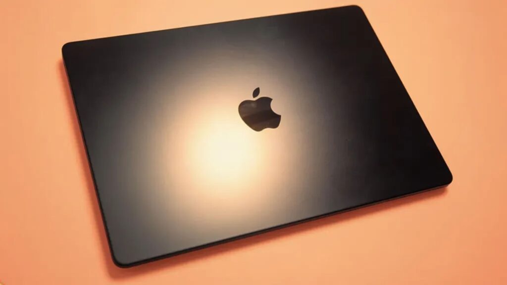 Adiós MacBook Pro, hola MacBook Ultra