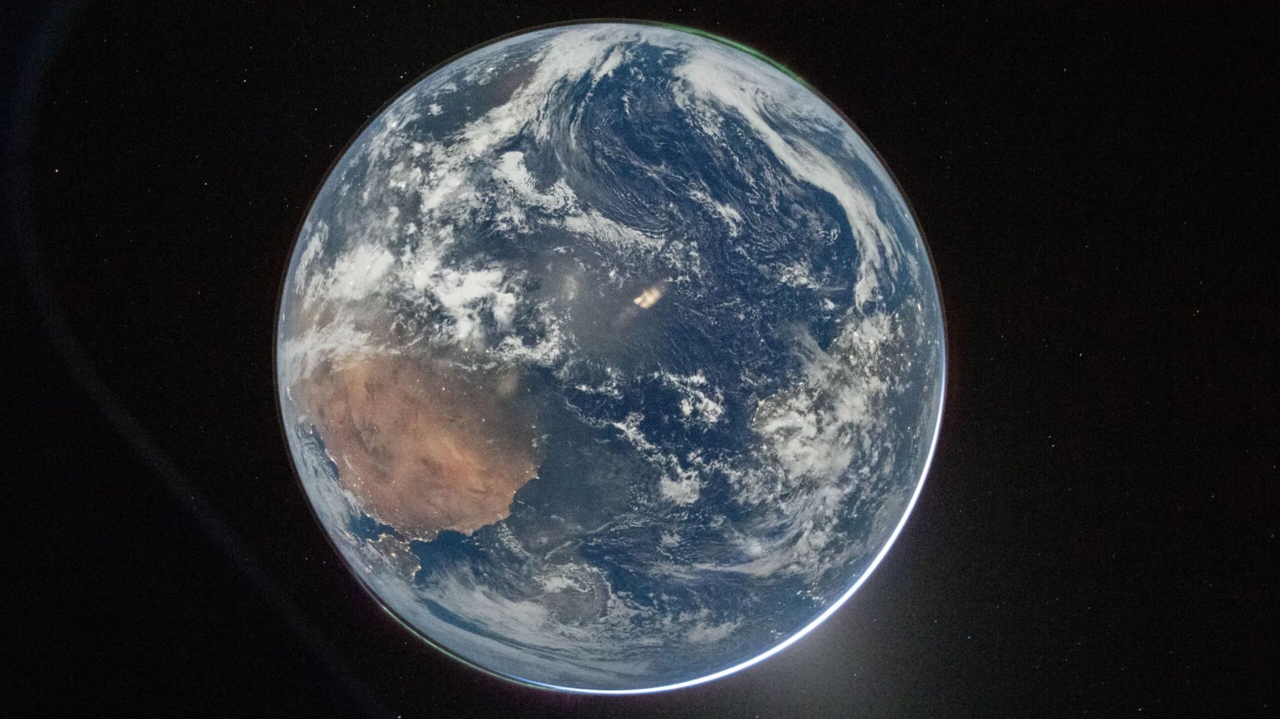 fotografías de la Tierra Artemis II