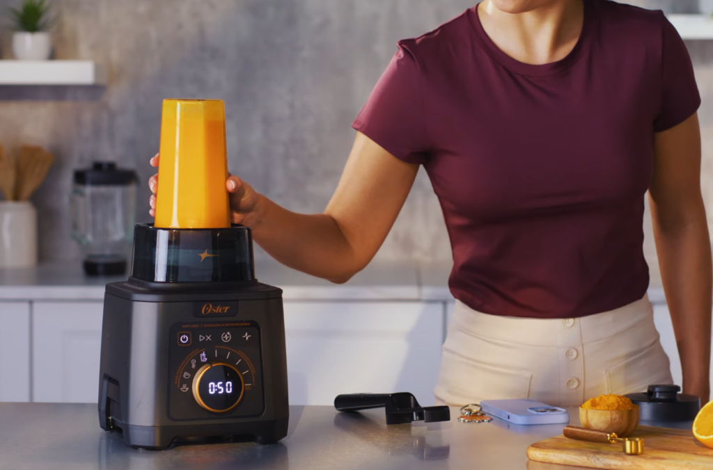 Oster Titan Professional Blender