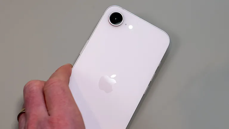 iPhone 17e