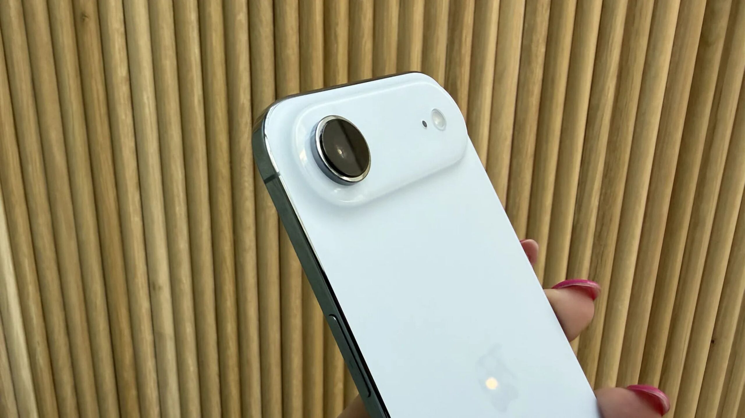 iPhone Ultra plegable de Apple