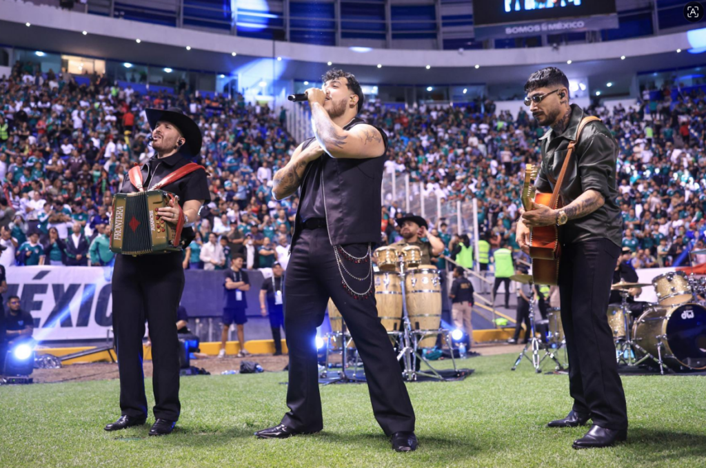 “Un Solo Corazón” de Grupo Frontera