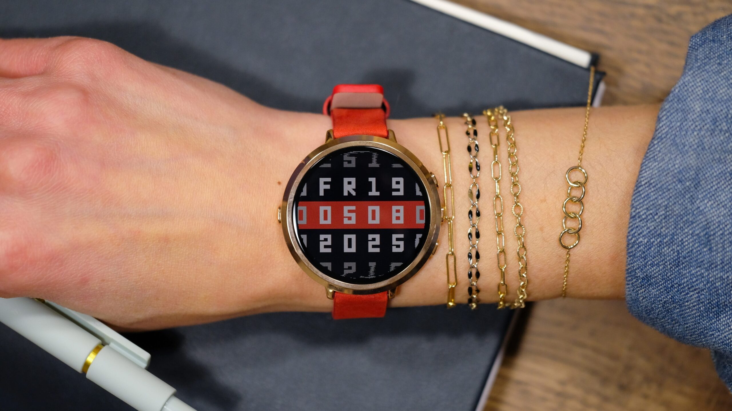 Pebble Round 2 lanzamiento