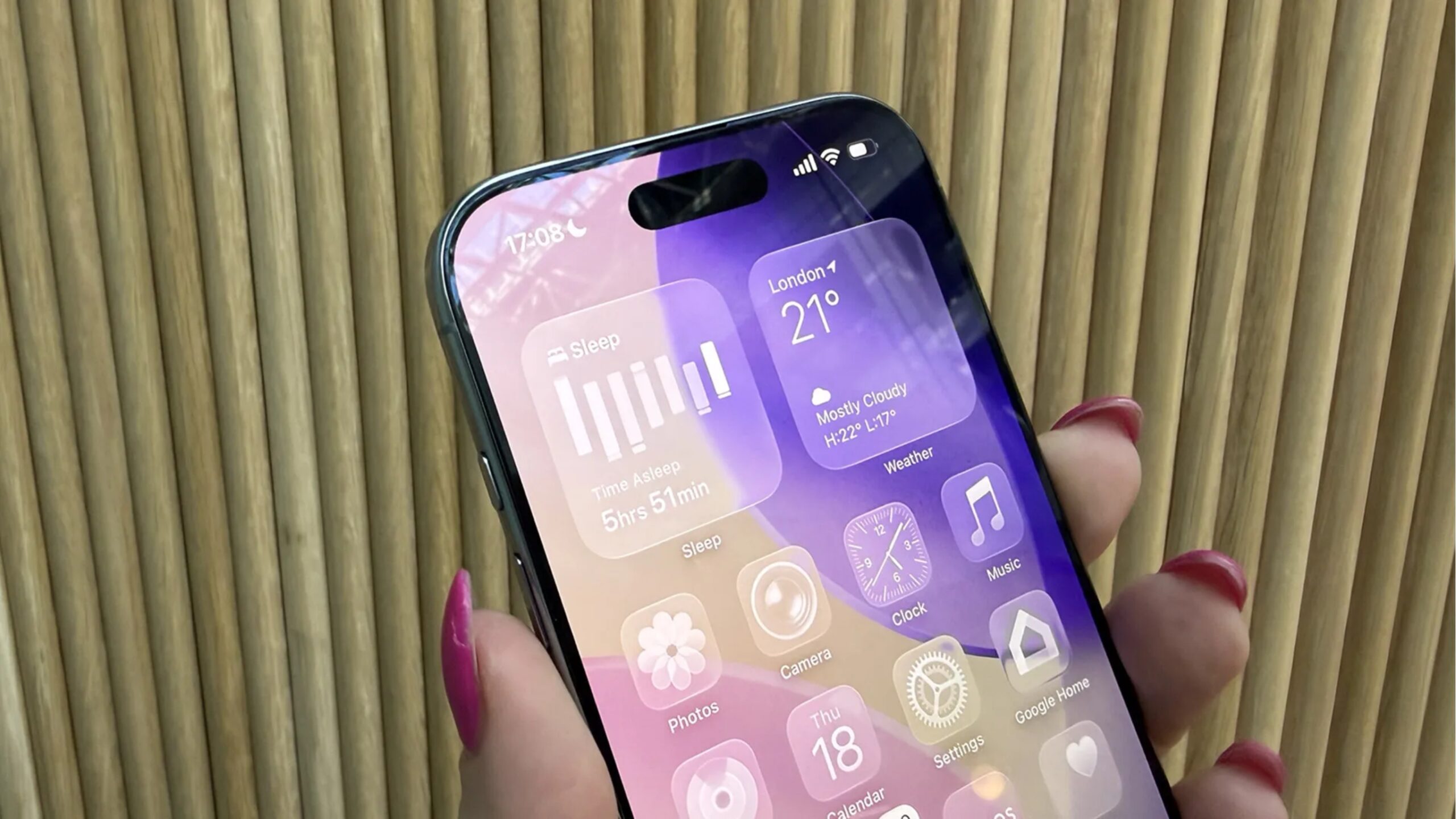 iPhone Ultra