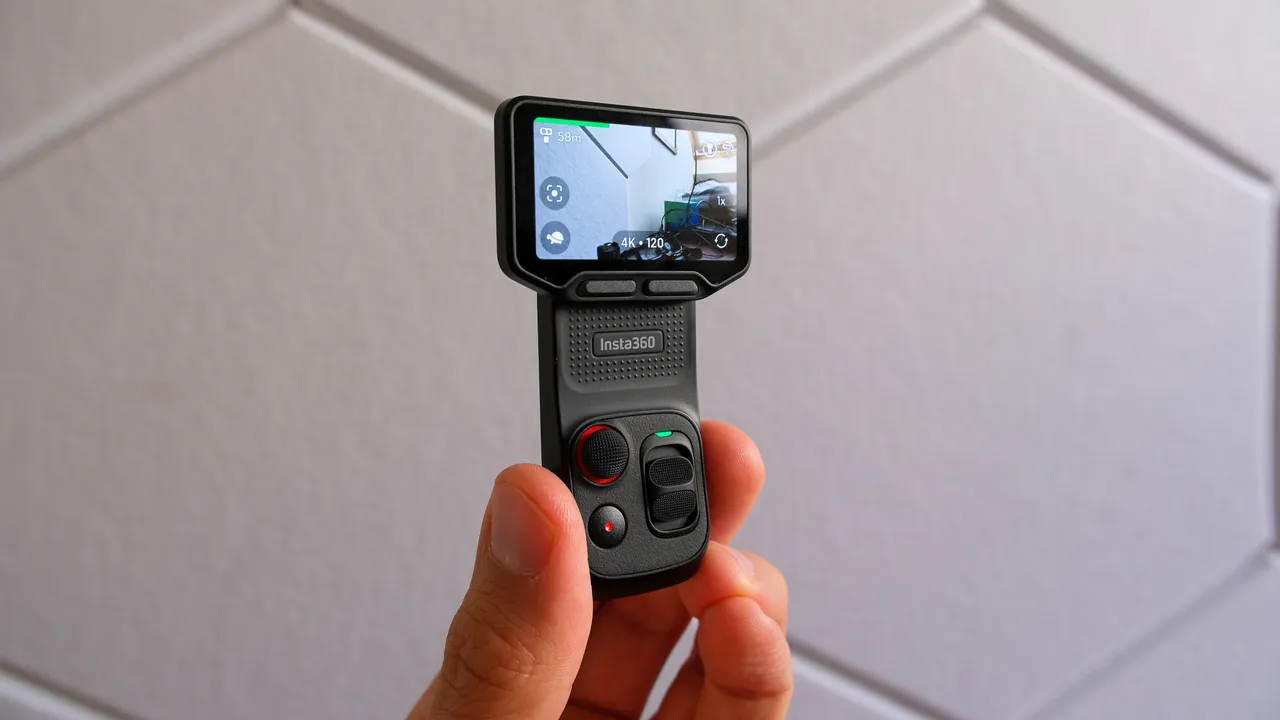 Insta360 Luna Ultra