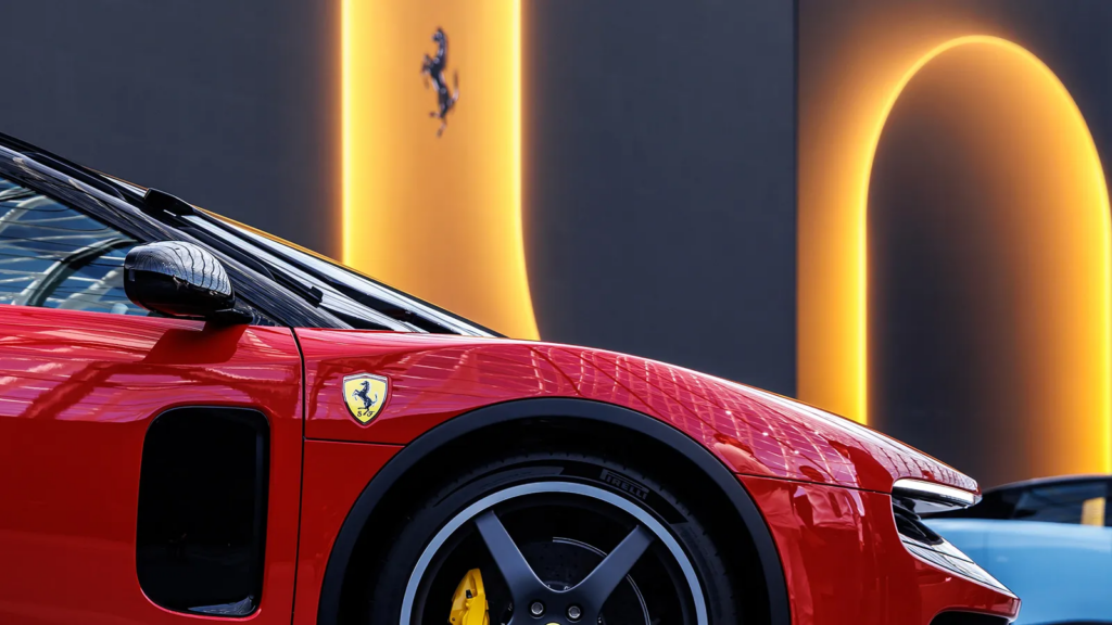 Ferrari Luce
