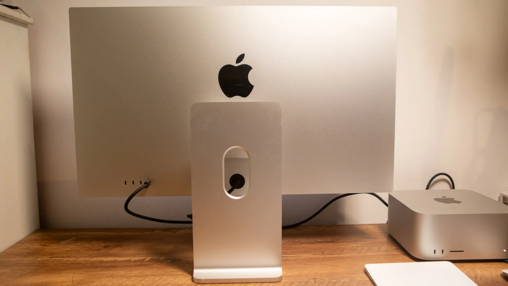 Apple Studio Display XDR
