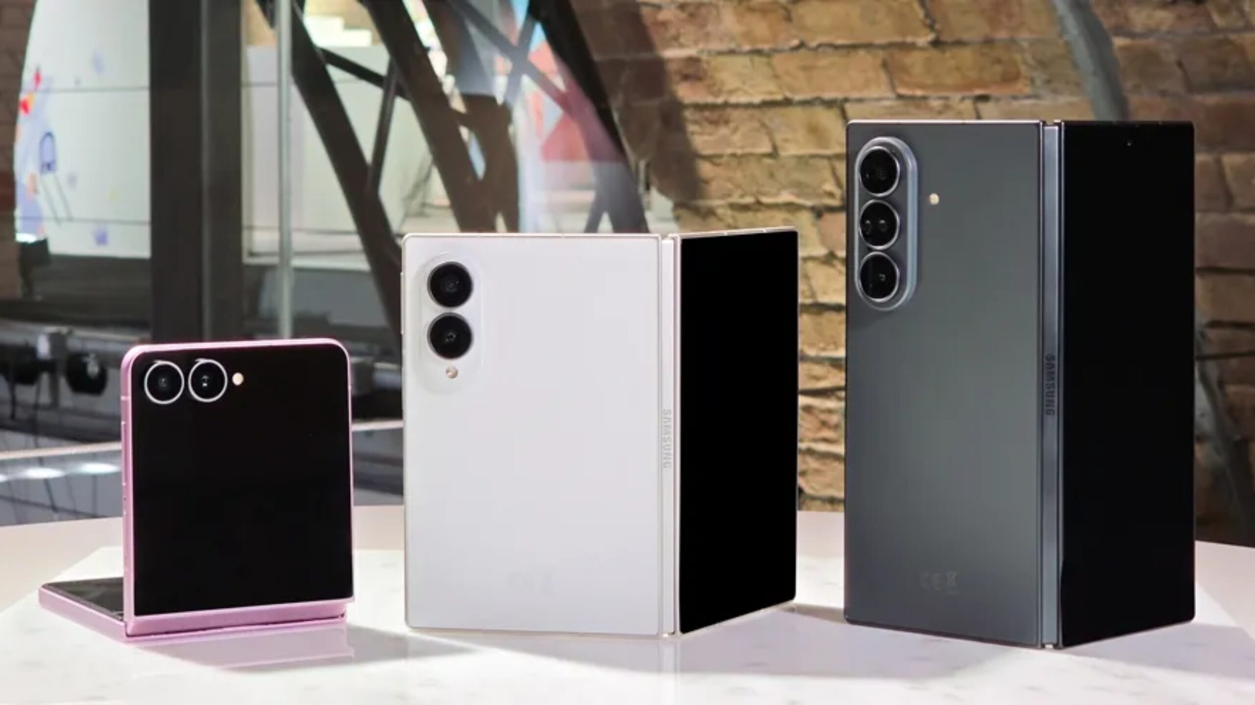 Samsung Galaxy Z Fold 8 | Flex Titanium