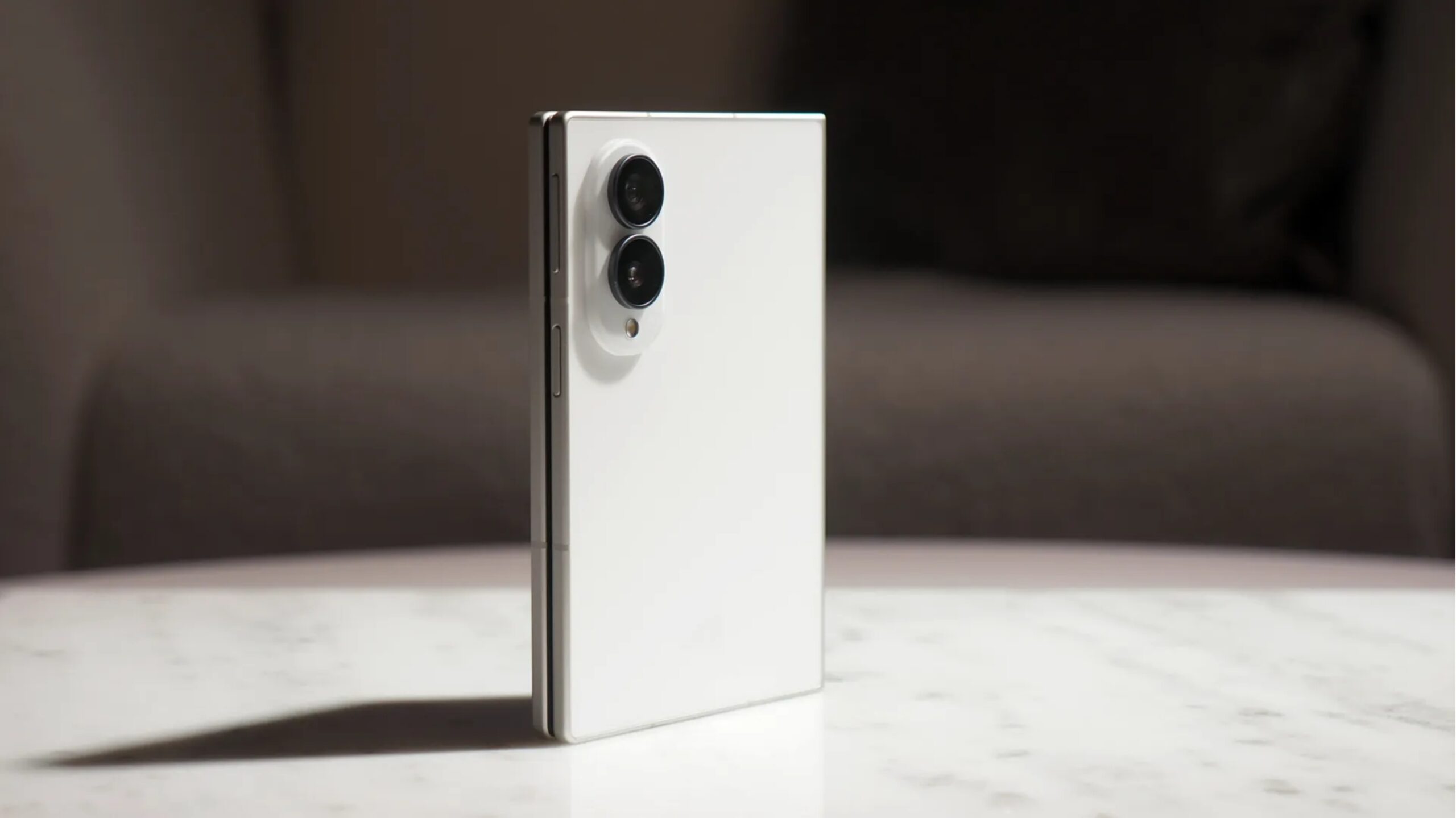 Samsung | iPhone Ultra