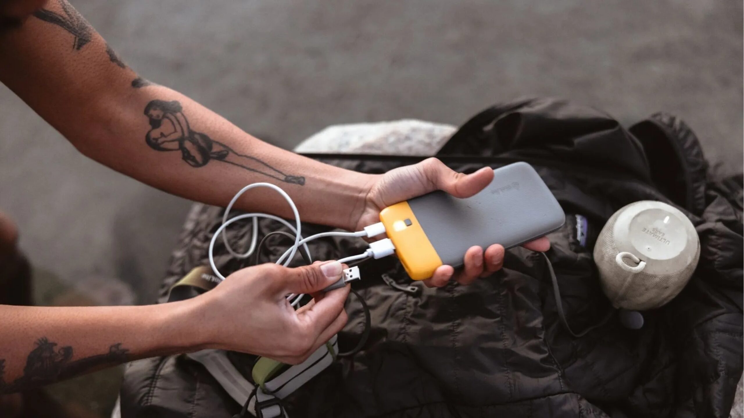 power bank en un vuelo