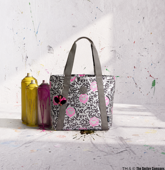 Kipling x SmileyWorld
