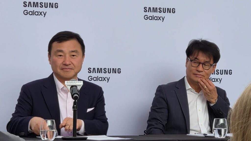 Samsung Galaxy Z Fold 8
