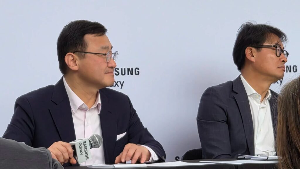 Samsung Galaxy Z Fold 8