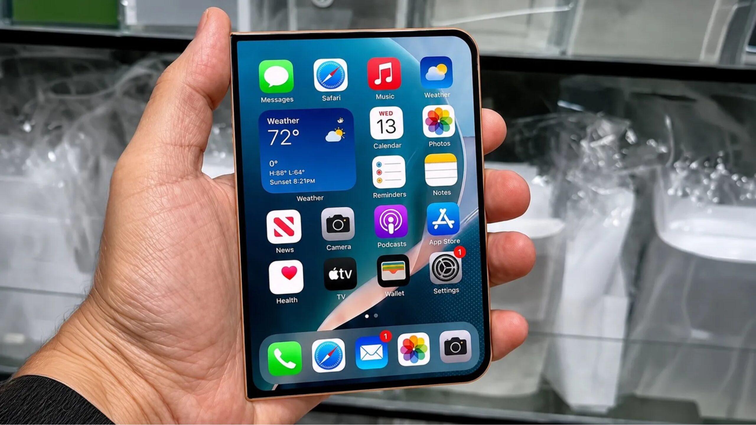 iPhone Ultra