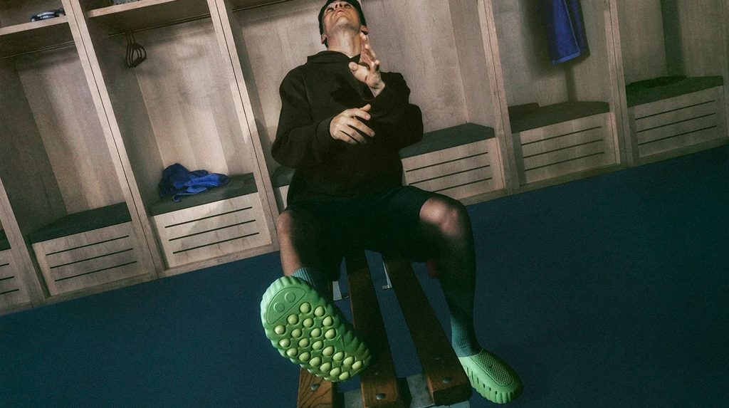 Nike Mind 001