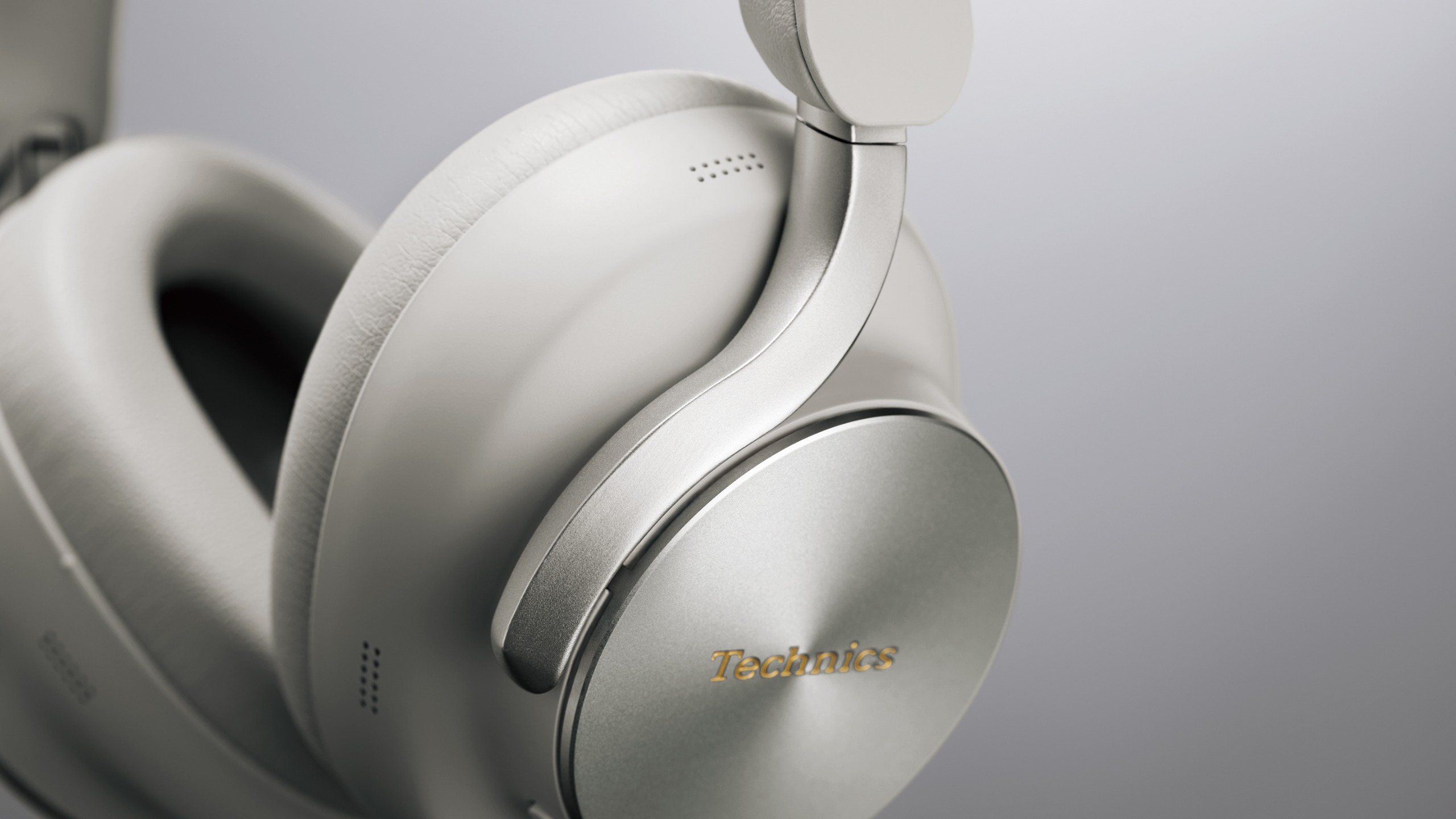 Technics EAH-A1000
