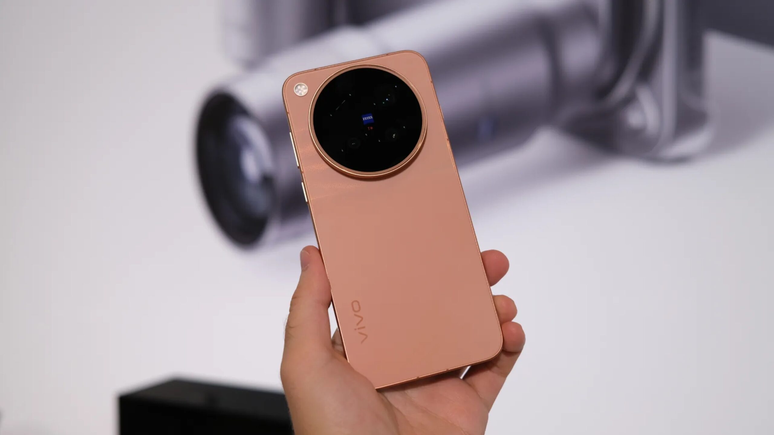 Vivo X500