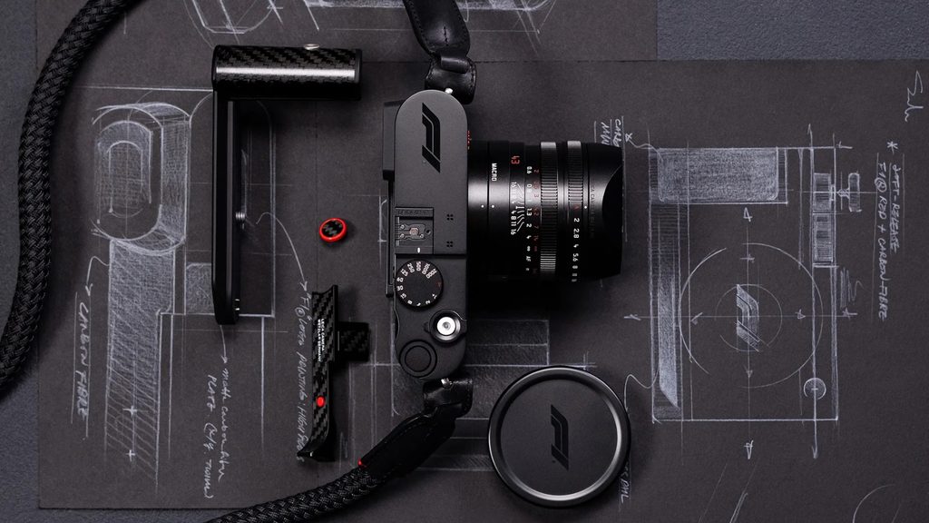 Leica Q3 43 Formula 1 Edition
