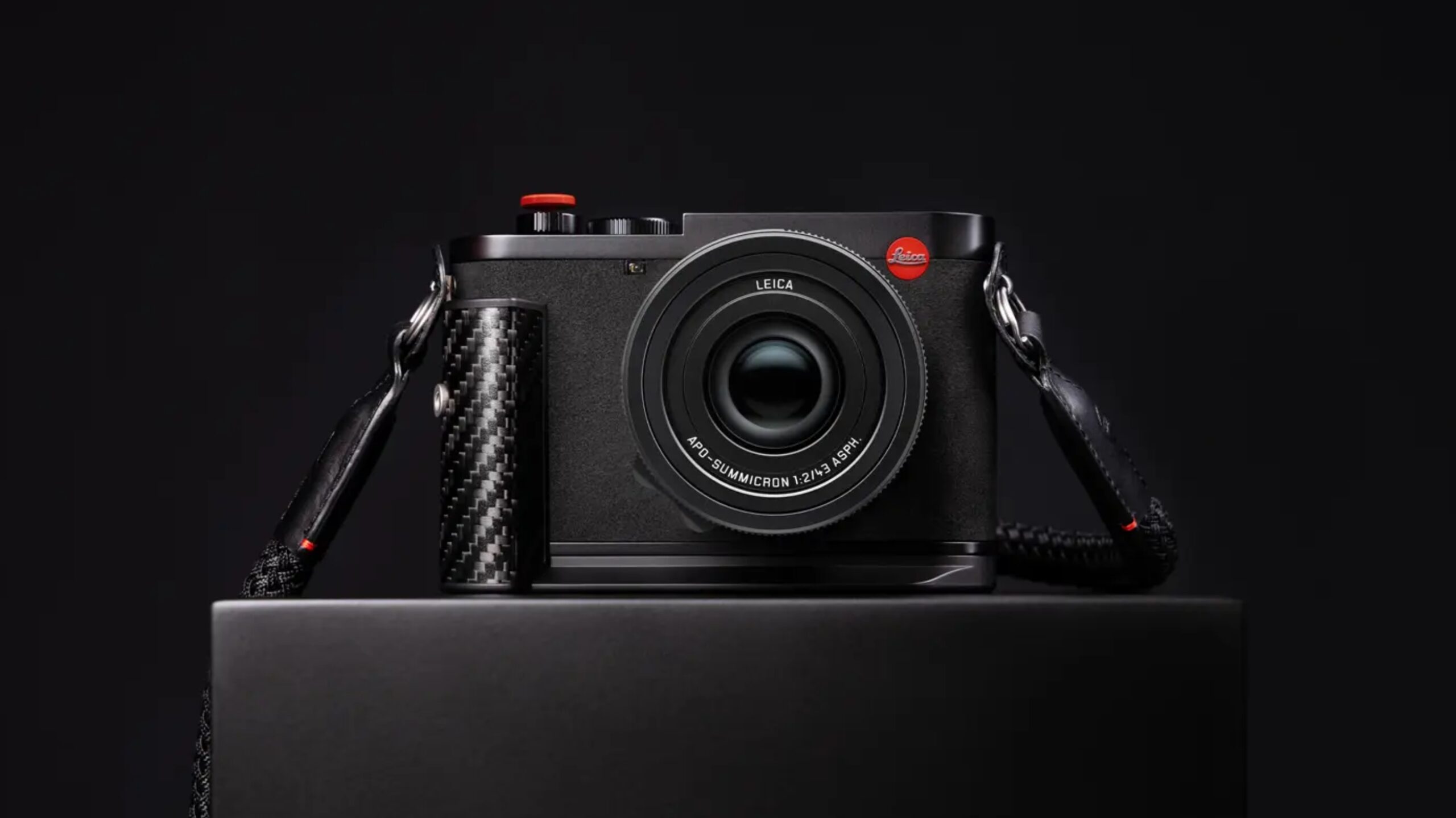 Leica Q3 43 Formula 1 Edition